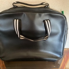 ベネトン　PCバッグ　おしゃれの画像