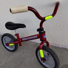 バランスバイク　赤