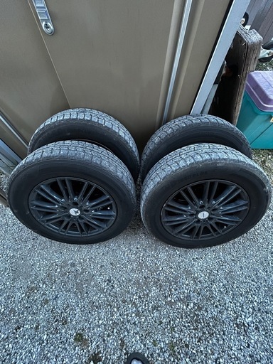 スタッドレスアルミつき　195/65R15 4本セット