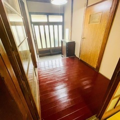 💯ペット可🐕初期費用無料🔥横須賀市🔥フリーレント付🔥大型スーパー近く🔥戸建🉐追浜田浦駅💰★　5LDK🉐 裏に月極駐車場あり庭付  176㎡  大きな戸建  京急 追浜駅 ★ 複数入居可  - 横須賀市
