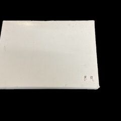 【全糸未開封品】 ブラザー 刺しゅうミシン糸 ウルトラポス39色セット 各300m ETS39 BRZ-X81112001 brother  　商品詳細 brother製の純正刺しゅうミシン糸が入荷しました！ 39色の刺しゅう糸と刺しゅう用下糸1個の合計40個セットになります。 鮮やかな発色が綺麗なメーカ純正のウルトラポス（ポリエステル）刺しゅう糸がお得にお買い求めいただけます。 しかも、今回は糸自体も全色未開封で二重の外箱付きであったため、保存状態も極めて良好と思われます。 今現在刺しゅうをされている方の画像