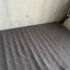 【急募】シングルベッド(マットレス付き)