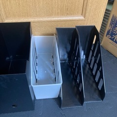 カゴなど　5個セット
の画像