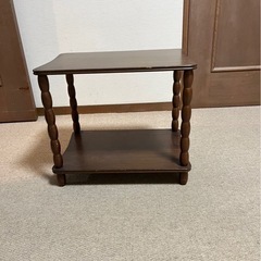 サイドテーブル
