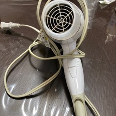 ヘアドライヤー　コイズミ製　2018年製の画像