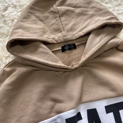 【極美品】　janiss　ドロップショルダードルマンスリーブスウェットパーカーの画像