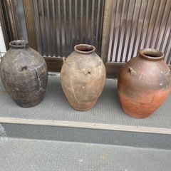 壺 1個 1万円の画像