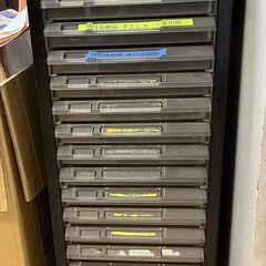 中古の文書ケースを差し上げます。