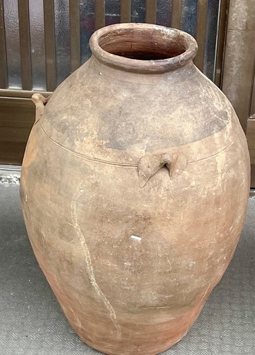 壺 1個 1万円