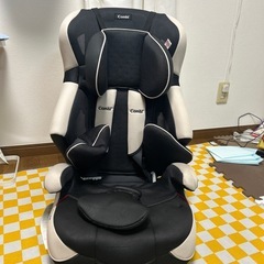 combi チャイルドシート