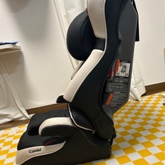 combi チャイルドシートの画像