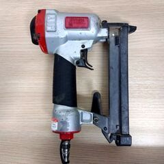 JITOOL 425 J線ステープル用 常圧 4mm幅 25㎜ エアタッカ エアーツール ジツール ピンネイラ 札幌市 中央区 南12条の画像