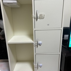 収納棚