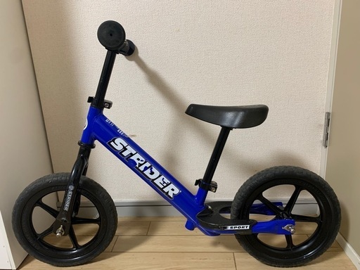 ストライダー　青　スポーツタイプ　袋付き　　