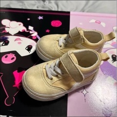子供用のシューズ スニーカーの画像