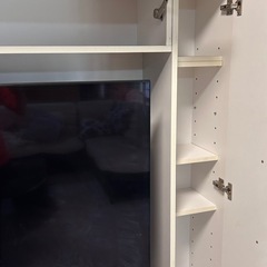 今日引き取りなら1万円大型TV台　収納たっぷり　古傷ありの画像