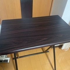つくえ、テーブル