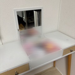 鏡付きドレッサーの画像