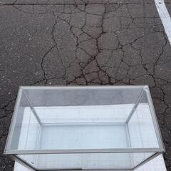 NISSIN ガラスコレクションケース 2段の画像