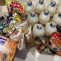 盛りだくさん食品類（油・マヨネーズ・醤油・菓子類など）