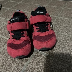 赤スニーカー19.5cm美品
