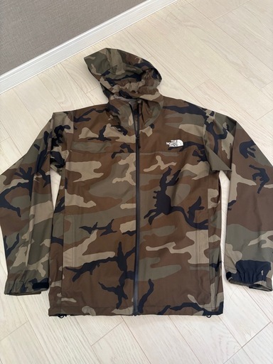 マウンテンパーカー