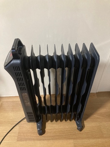 【大寒波到来値引】アイリスオーヤマ　ウェーブ型 オイルヒーター KIWHD-1210M-B