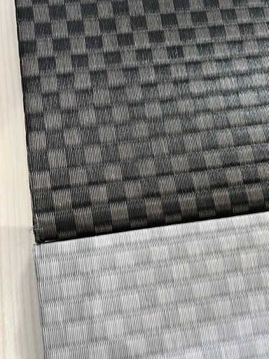 琉球畳 購入時6万円くらい 82センチ×82センチ×厚さ13ミリ 黒4 枚グレー 琉球畳 購入時6万円くらい 82センチ×82センチ×厚さ13ミリ 黒4 枚グレー