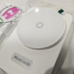 ほぼ未使用　Magsafe スタンド　neotrix ホワイト　Qi充電の画像