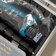 マキタ DF012DSHX 充電式ペンドライバドリル バッテリー2個 アルミケース付きの画像