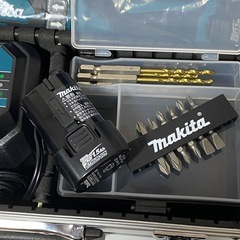 マキタ DF012DSHX 充電式ペンドライバドリル バッテリー2個 アルミケース付きの画像