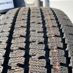 在庫1台分のみ！特価！未使用スタッドレスタイヤ4本セット！グランエースに！TOYO デルベックス935　235/60R17 109/107 2021年製造！の画像