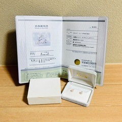 K14WG 中央宝石鑑別書付き イヤリング