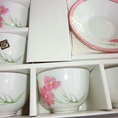 ●光峰作、茶托付き、●コスモスの花柄、湯飲み、●５点セット、●箱...