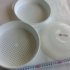 ●電子レンジで蒸し料理ができる、●ジャンボスチーマー丸型、幅約21ｃｍ、高さ約15ｃｍ、プラ製、●箱入り未使用、画像の物★お手数をおかけしますプロフィール必読ですの画像