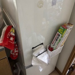 シャープ冷蔵庫2018年製137ℓ