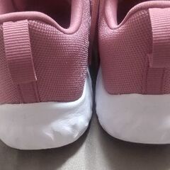 【まだ受付中･送付可能】新品タグ付 NIKE ナイキ スニーカー ウィメンズ リニュー インシーズン 8/25cm スニーカー ピンク 早い者勝ちです✨✨の画像