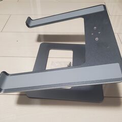 ノートパソコンスタンド[SOUNDANCE アルミニウム合金 10~17.3インチノートパソコンに対応 グレー]の画像