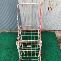 折り畳み式金属ショッピングカートの画像