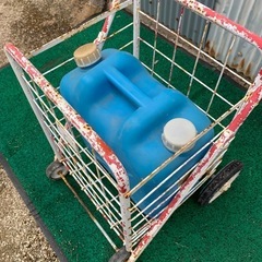折り畳み式金属ショッピングカートの画像