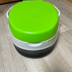 中古　コンビ 洋式おまるでステップ