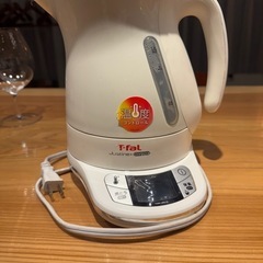 ティファール 電気ケトル 1.2L 温度調節 7段階 「ジャスティン コントロール ホワイト」 保温 自動電源オフ 空だき防止 KO7551JPの画像