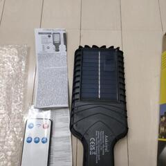 未使用品ですが…根元の取り付け部品無し　太陽光蓄電式人感LEDリモコンライトの画像