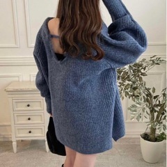 【新品未使用】ニット　大きめサイズ♡オーバーサイズニット♡青 ブルー 公式サイト完売品の画像