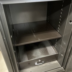 〈再募集〉大型金庫  　CROWN  とびら付耐火庫 暗証番号付き   の画像