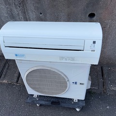 2013年 ダイキン エアコン 2.2kw（6畳用）の画像