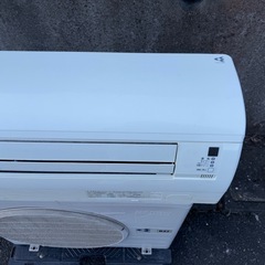 2013年 ダイキン エアコン 2.2kw（6畳用）の画像