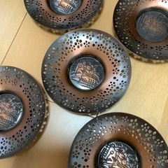 銅製透かし入り茶托5枚の画像