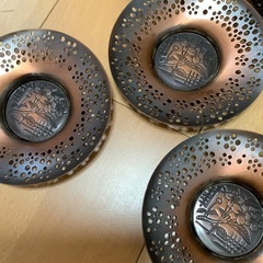 銅製透かし入り茶托5枚の画像