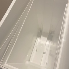 ゴミ箱　32L  ペダル式　両開き　ホワイトの画像